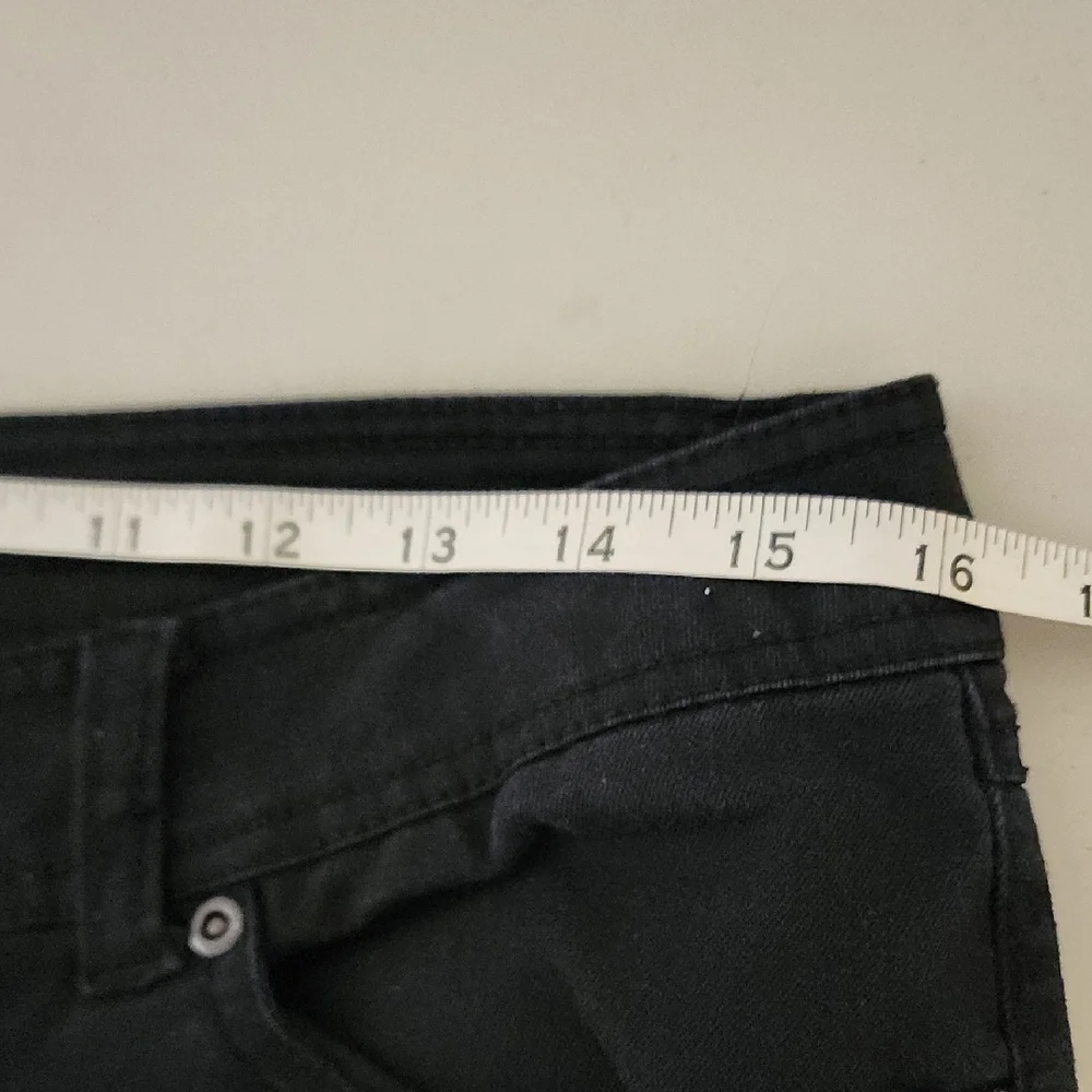 SO Black Ankle Cropped Jeans - Picture 3 of 6